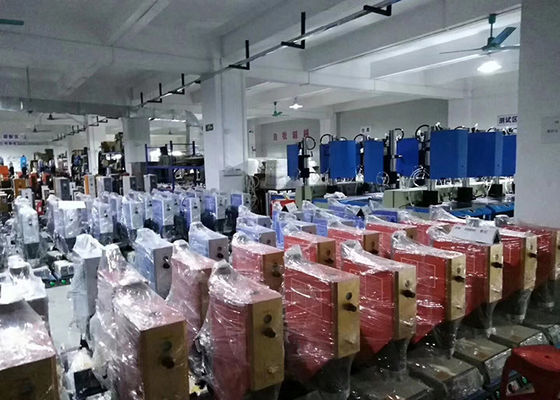 เดสก์ท็อป 3200W 15K เครื่องเชื่อมพลาสติกอัลตราโซนิก